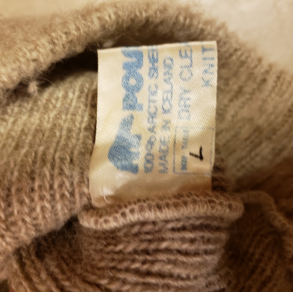 Icelandic wool polar knit sweater - Picture 3 of 3
